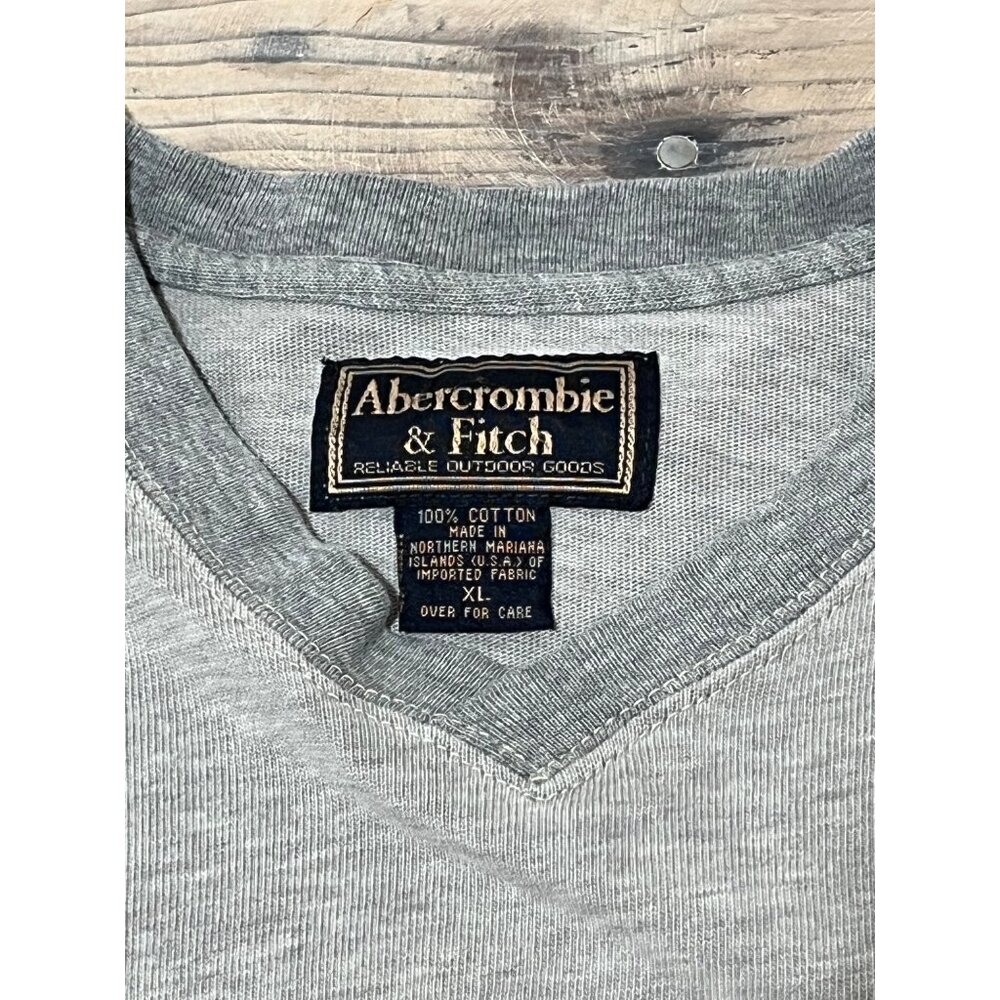 Y2K Abercrombie & Fitch V-Neck T-Shirt Mens XL Gray Spellout Heavyweight - Picture 4 of 6